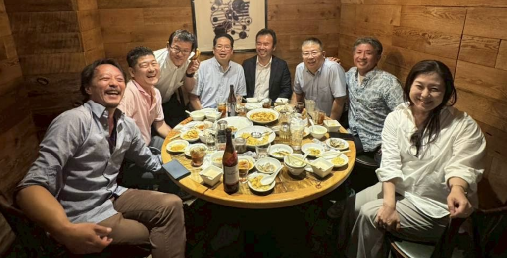 35年ぶりの同窓会で再集合したICU12期生男子テニス部のメンバー